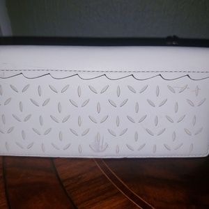 Frye Carson Perf wallet